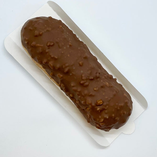 Eclair #17 - Chocolate Cream & Crunchy Hazelnut