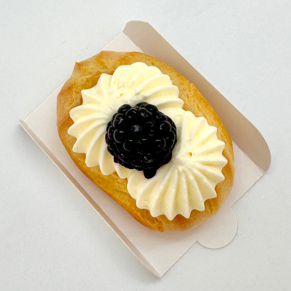 Mini Eclair #62 Blackberry vanilla